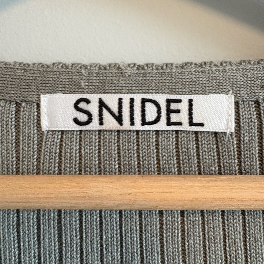 Snidel V-Neck Ribbed Sweater | Size Small - Picture 7 of 8